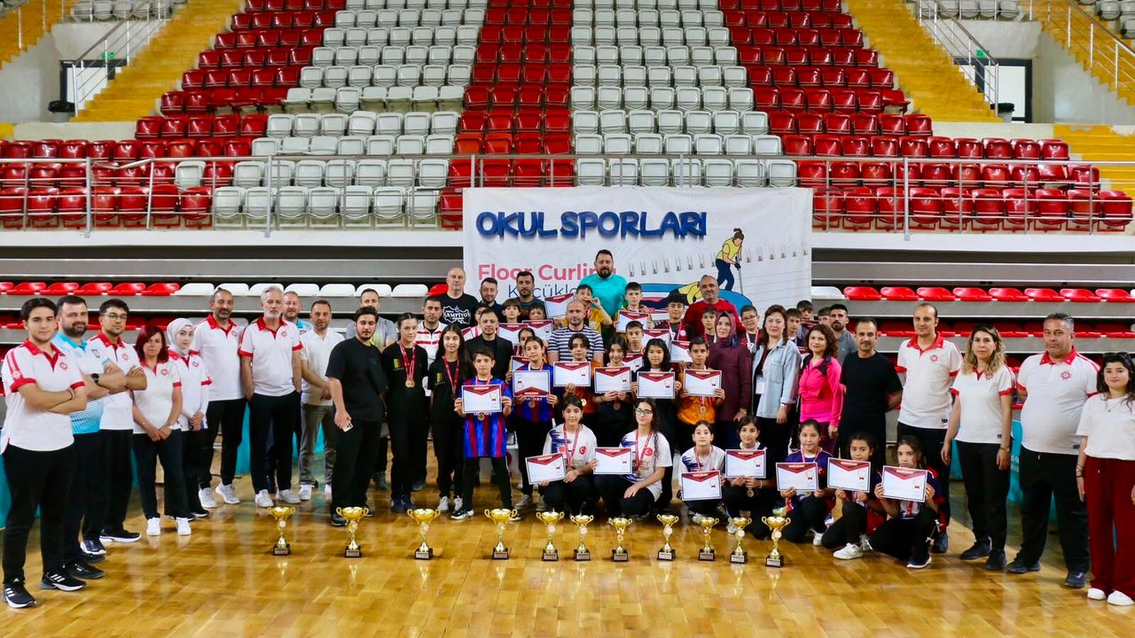 Niğde Floor Curlingde Türkiye 3'üncüsü