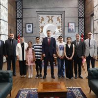 GÜNCEL