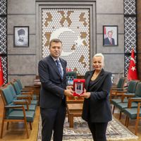 GÜNCEL