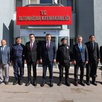 ALTUNHİSAR