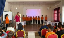 Halil Kitapçı Ortaokulu’nda İngilizce Bilgi Yarışması Düzenlendi