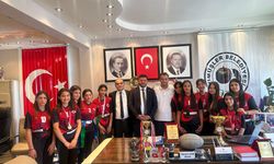 Gümüşler Şehit Nail Akdoğan Ortaokulu Türkiye Üçüncüsü Oldu