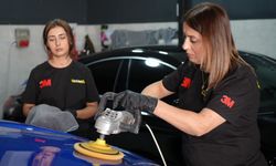 Eşinin yanında çırak olarak başladı, müşterilerin vazgeçilmez 'Nurgül ustası' oldu