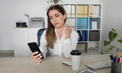 "Dijital yaşamın omurgaya boyun eğdiren sinsi tehdidi"