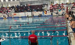 Niğdeli sporcular yüzmede gururlandırdı