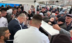 Niğde’de vatandaşlara helva ikram edildi