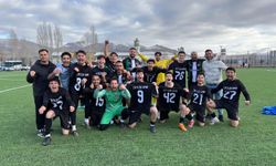 1990 Çiftlik Spor Play-Off’a Şampiyonlukla gidiyor