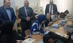 Eğitimcilerden Ahşap Yakma Kursiyerlerine ziyaret