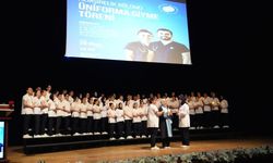 120 hemşire adayı üniforma giydi