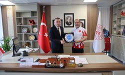 Kick Boks Temsilcisinden Dorul’a ziyaret