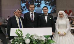 Vali Akmeşe Düğün törenine katıldı