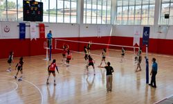 Voleybol Altyapı Küçük Kızlar Müsabakaları tamamlandı