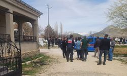 Kayseri'de 4 çocuk annesi eşini öldürüp intihar etti!