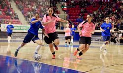 Niğde Futsal Şampiyonasına ev sahipliği yaptı