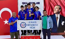 19 Mayıs Ortaokulu Türkiye 3’ncüsü oldu