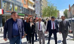 CHP vatandaş ve esnafı dinledi