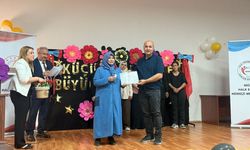 Azmin Zaferi: Yetişkinlerin Sertifika Gururu