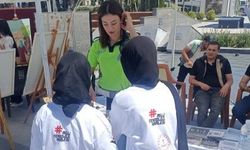 Ekiplerden öğrencilere bilgilendirme standı