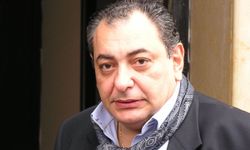 Ünlü sunucu Reha Muhtar hayatını kaybetti