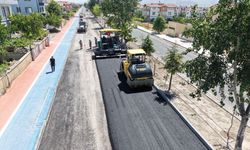 Bor’da hastane yolunda asfaltlama çalışması