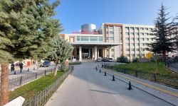 Hastanede görevli Doktor Doçent oldu