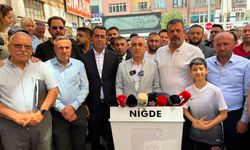 CHP Niğde’den 5 bin 300 kişi toplu istifa etti!