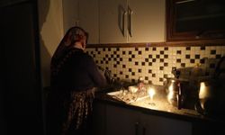 Niğde'de hayvancılık yapan aileler, evlerine elektrik istiyor