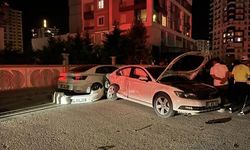 Zincirleme kaza: 5 araç hazar gördü!