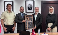 Çocuklardan Rektör Uslu’ya Tablo
