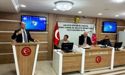 Özdemir; “Niğde ilçeleriyle birlikte gelişecek”