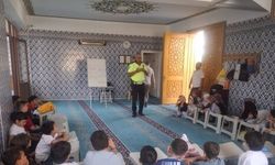 Cami Yaz Kurslarında Öğrencilere Trafik Eğitimi