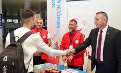 Üniversitelilere otogarda sıcak karşılama