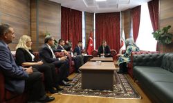 Vali Akmeşe Halk Günü’nde vatandaşları dinledi