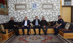 Vali Akmeşe’den Aruk Ailesine taziye ziyareti