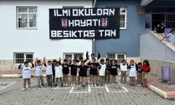 Beşiktaş taraftarlarından öğrencilere anlamlı hediye