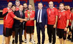 Filenin Şampiyonu Valilik oldu