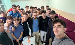Okul Pansiyonunda Gençlik buluşması