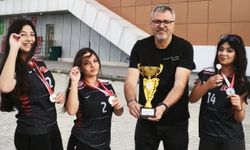 Şehit Nuri Pamir Anadolu Lisesi Dartta il ikincisi