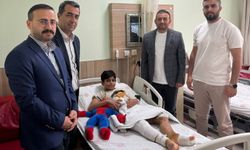 Yeni Parti’den tedavi gören Gazzeli Muhsin’e ziyaret