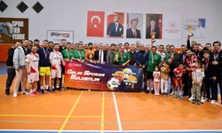 Futsalda Şampiyon Özel İdare oldu