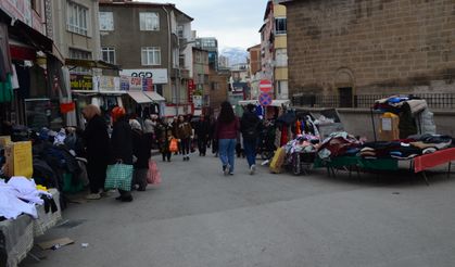 Bayram öncesi Niğde’de Pazar yerleri canlandı
