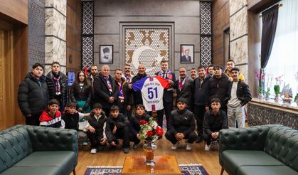 Vali Akmeşe NiğDelileri’i ağırladı