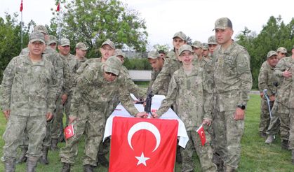 Özel Gençler Bor’da Askerlik Yemini etti