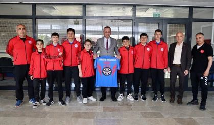 Şampiyonlardan İl Müdürü Dorul'a ziyaret