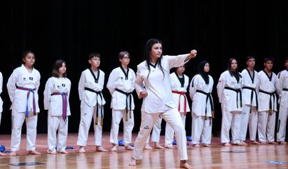 NÖHÜ’de Spor Şenlikleri Ödül Töreni