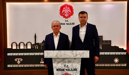 Eski Bakan Öztürk Niğde'de