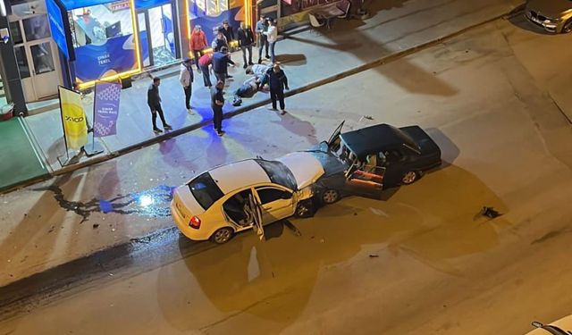Kayseri'de zincirleme kaza güvenlik kamerasına yansıdı
