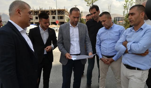 Başkan Özdemir hastane ek binasını inceledi