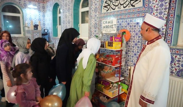 'Cami Market' Projesiyle çocuklara cami sevdiriliyor
