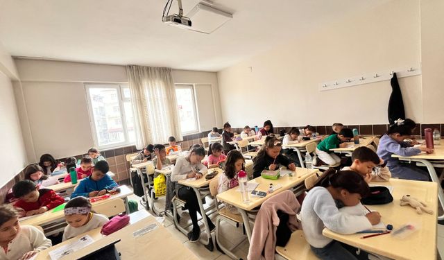 Halk Eğitimi Merkezi'nden Yoğun İlgi Gören Hızlı Okuma Kursu